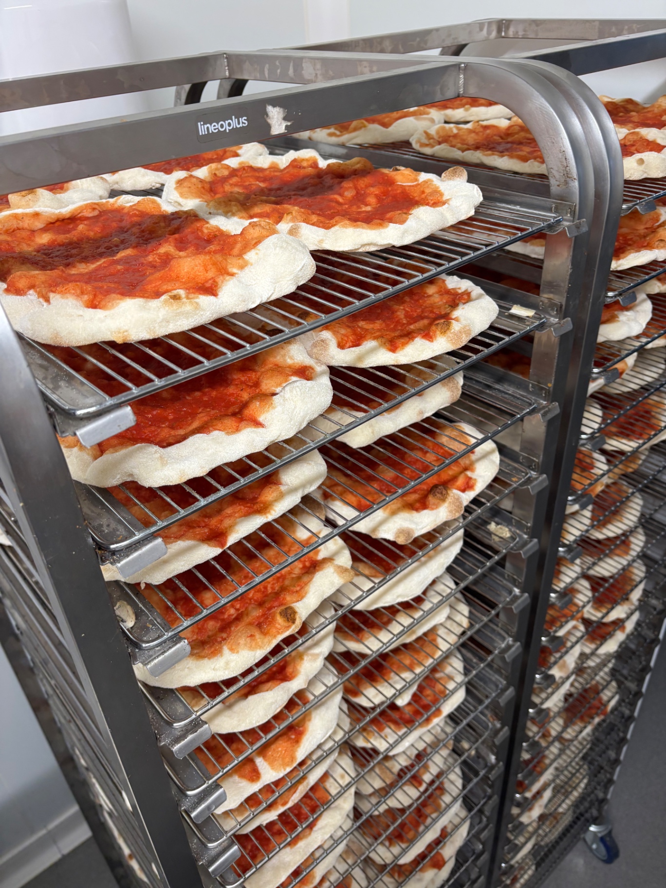 Afkoelende pinsabodems op het bakkersrek